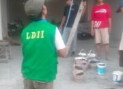 Kerja Bakti Nasional LDII Untuk Negeri, Warga PAC Rungkut Kidul Antusias Bersihkan Lingkungan Masjid