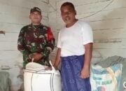 Babinsa Koramil Balen Beri Bantuan Pakan Ternak Pada Warga Binaannya