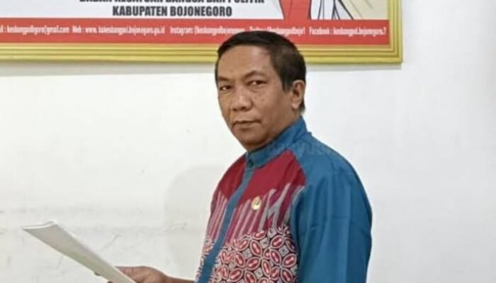 Bakesbangpol Bojonegoro Turun Tangan, Pemdes Duyungan Langsung Pasang Bendera