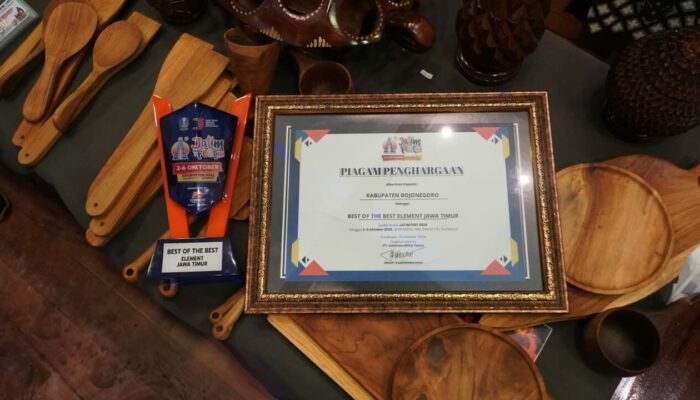 Dekranasda  Bojonegoro Raih Penghargaan di Jatim Fest 2024