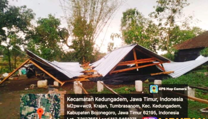 Hujan Lebat disertai Angin Kencang Tumbangkan Enam Rumah Dan Kandang