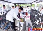 Penuh Khidmat, Pj Bupati Bojonegoro dan Rombongan Ziarah di Makam Haryo Matahun