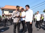 Cegah Judi Online, Kapolres Bojonegoro Periksa HP Seluruh Anggota