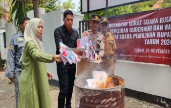 Jelang Pencoblosan, KPU Tuban Musnahkan Surat Suara Rusak