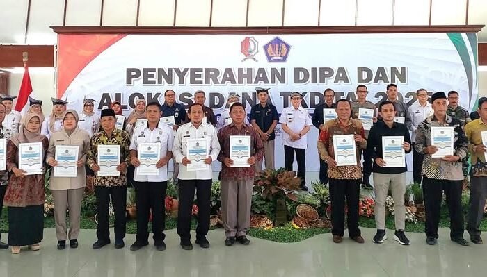 Pj Bupati Bojonegoro Terima DIPA 2025 dari KPPN