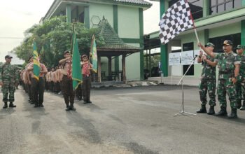 Peringati Hari Juang TNI-AD, Saka Wira Kartika Kodim Bojonegoro Jalan Kaki 20 kilometer