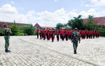 Babinsa Koramil Temayang Bojonegoro Perkuat Karakter Pelajar SMP