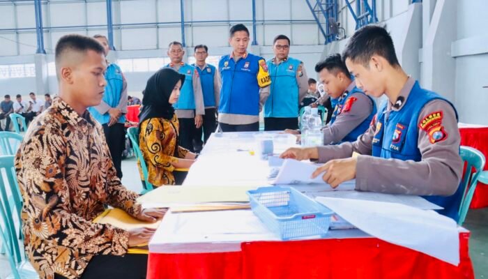 Penerimaan Anggota Polri 2025, Kapolres Bojonegoro Ingatkan Prinsip Betah