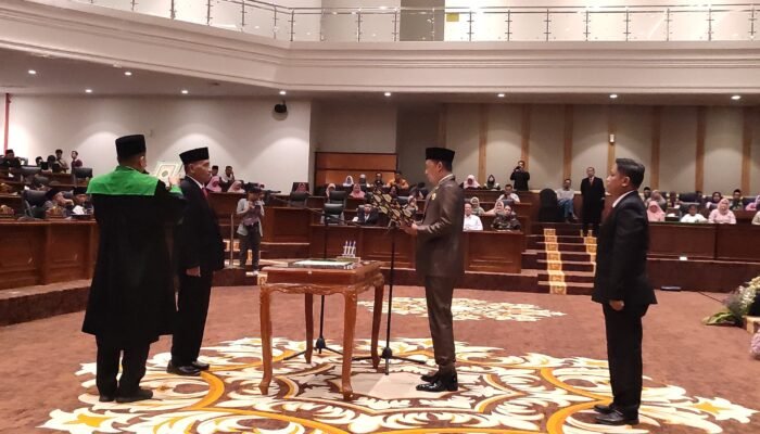 Pelantikan Suprapto Sebagai Anggota DPRD Bojonegoro Fraksi Gerindra