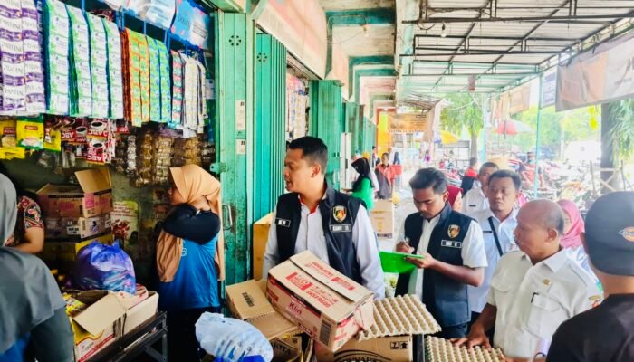 Sidak Polres Bojonegoro: Memastikan Kesesuaian Volume Minyak Goreng Minyakita