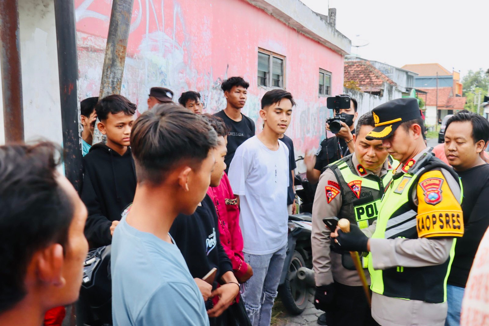 A2355498 34cb 4d87 B0f9 73ae3c3f5379