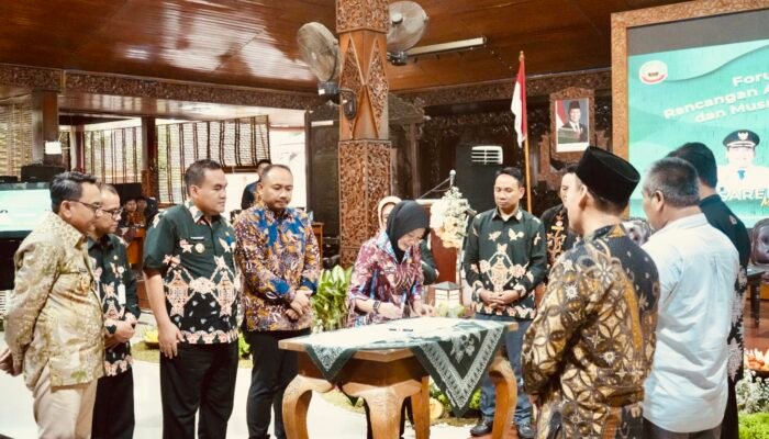 Kunjungan Balasan Wabup Bojonegoro dalam Musrenbang di Blora