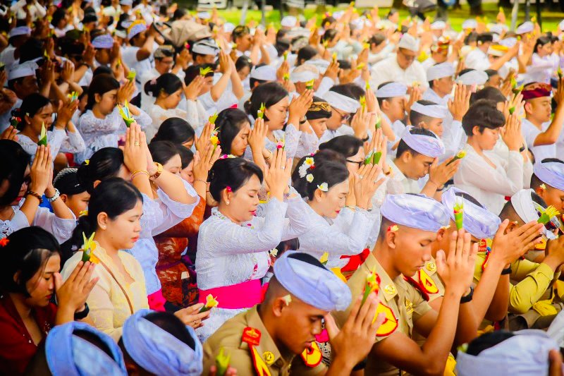 Fdf13599 2954 49c0 9d07 5d9a47d9c64b