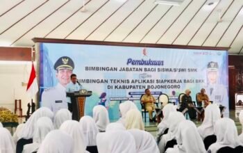 Bimtek Aplikasi Siapkerja Bagi Siswa-Siswa SMK Bojonegoro