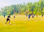 Persahabatan Sepak Bola Koramil Kepohbaru Vs Parades