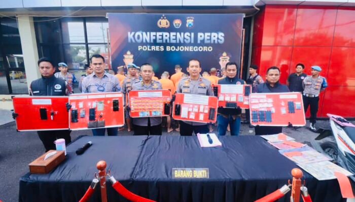 Konferensi Pers Polres Bojonegoro: Pemberantasan Premanisme dalam Operasi Pekat II