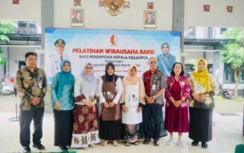 Ibu Cantika Hadiri Pembukaan Pelatihan Wirausaha Di Sukosewu