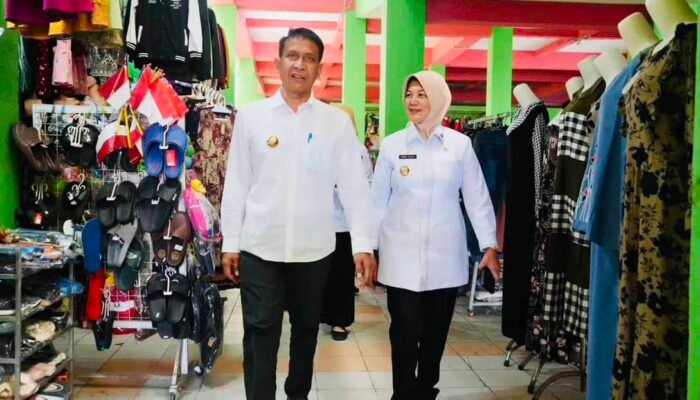 Bupati dan Wakil Bupati Bojonegoro Akomodir Gernas Mapan untuk Kebersihan Pasar