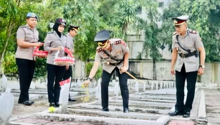 Ziarah Polres Bojonegoro Menyambut Hari Bhayangkara Ke-79