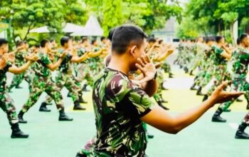 Latihan Pencak Silat Militer oleh Kodim 0813 Bojonegoro