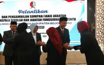 Pelantikan 79 Kepala Sekolah dan 105 Pejabat Fungsional di Bojonegoro