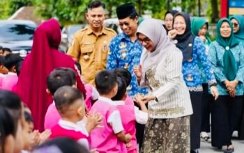 Cantika Wahono Hadiri Wisuda SOTH di Temayang