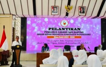 Peran Bidan dalam Menekan Angka Kematian Ibu dan Bayi di Bojonegoro