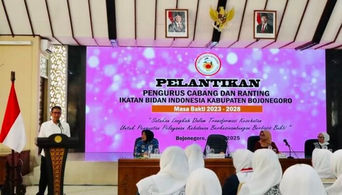 Peran Bidan dalam Menekan Angka Kematian Ibu dan Bayi di Bojonegoro
