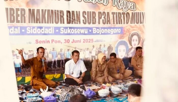 Bupati dan Wakil Bupati Bojonegoro Hadiri Syukuran Wiwit Massal Panen Raya di Desa Sidodadi