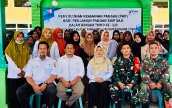 Dinas Kesehatan Bojonegoro Edukasi Warga Desa Soko Soal Keamanan Pangan dalam TMMD ke-125
