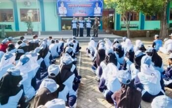Pelaksanaan MPLS  Babinsa Bojonegoro Berikan Arahan Membangun Karakter Generasi Muda