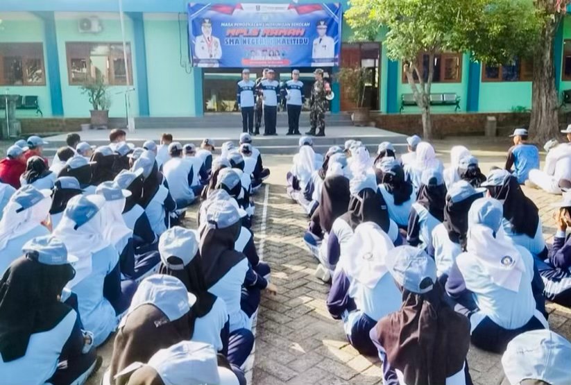 81ccbe0a f9f8 4c9b 8bb0 799b2922bf23