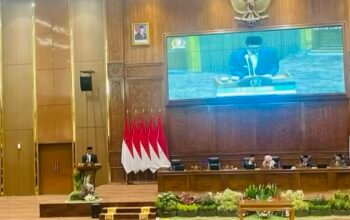 Bupati Bojonegoro Tanggapi Pandangan DPRD Terkait Rancangan Perubahan APBD 2025