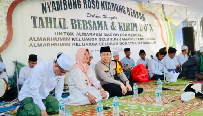 Kapolres Bojonegoro Hadiri Tahlil Akbar di Desa Kendal