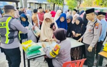 Polres Bojonegoro Kolaborasi Dengan PDPM Dalam Gerakan Pasar Murah