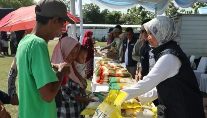 Pemkab Bojonegoro Gelar Gerakan Pangan Murah di Desa Kapas