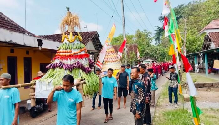 Desa Pejok Lestarikan Budaya dengan Acara Sedekah Bumi