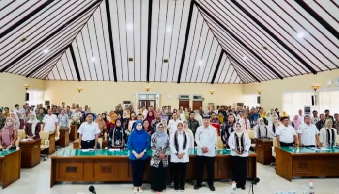 Wakil Bupati Bojonegoro dan Tim Pembina Posyandu Gelar Bimtek Enam Bidang SPM
