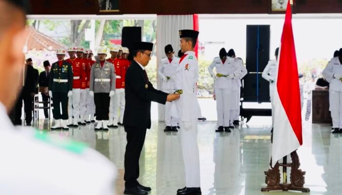 Bojonegoro Kukuhkan Paskibraka untuk Upacara Kemerdekaan RI ke-80