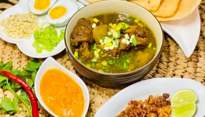 Rawon: Kelezatan Misterius dari Timur Jawa