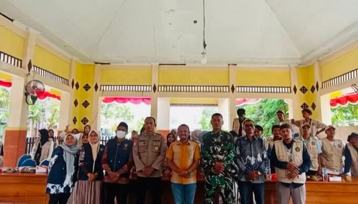 Pj Danramil 0812/19 Laren Berikan Pembekalan kepada Mahasiswa KKN Universitas Billfath Siman