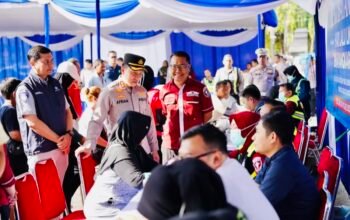 Bakti Sosial Polres Bojonegoro: Pasar Murah dan Kesehatan Gratis