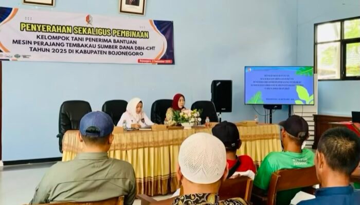 Petani Tembakau Bojonegoro Manfaatkan Bantuan Mesin Perajang