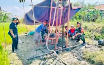 TNI Manunggal Mewujudkan Keterjangkauan Air Bersih di Lamongan
