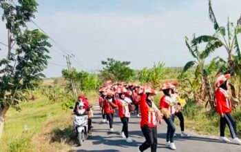 Peringatan HUT ke-80 RI, Desa Duwel Gelar Jalan Sehat