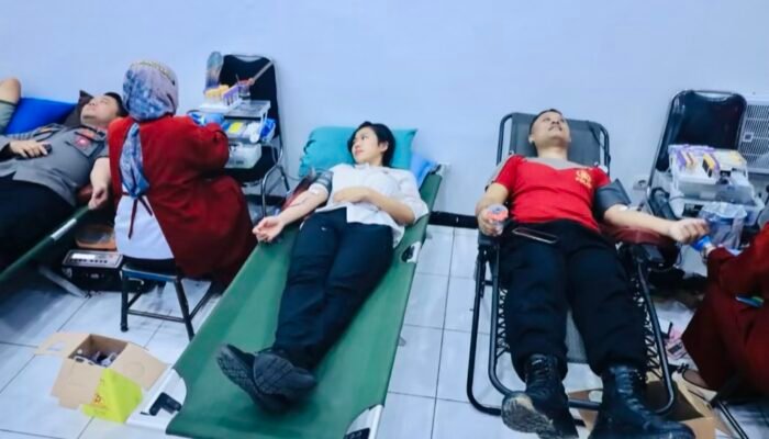 Donor Darah di Hari Jadi ke-74 Humas Polri Bojonegoro
