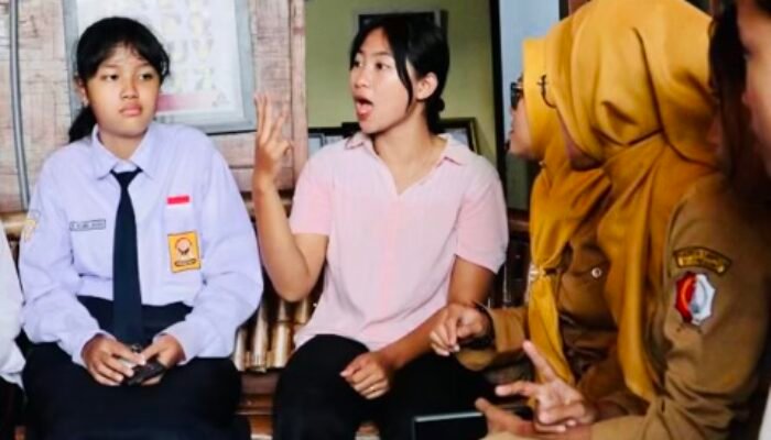Hangatnya Inklusi di Tengah Rintik Hujan Bojonegoro: Kisah dari Actore Mediart