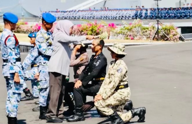 E682d10d f352 4b76 87a4 2ad7a4654ad8