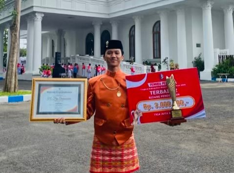 04CE3121 DAD7 4A58 A4C6 EBB083FEF27A