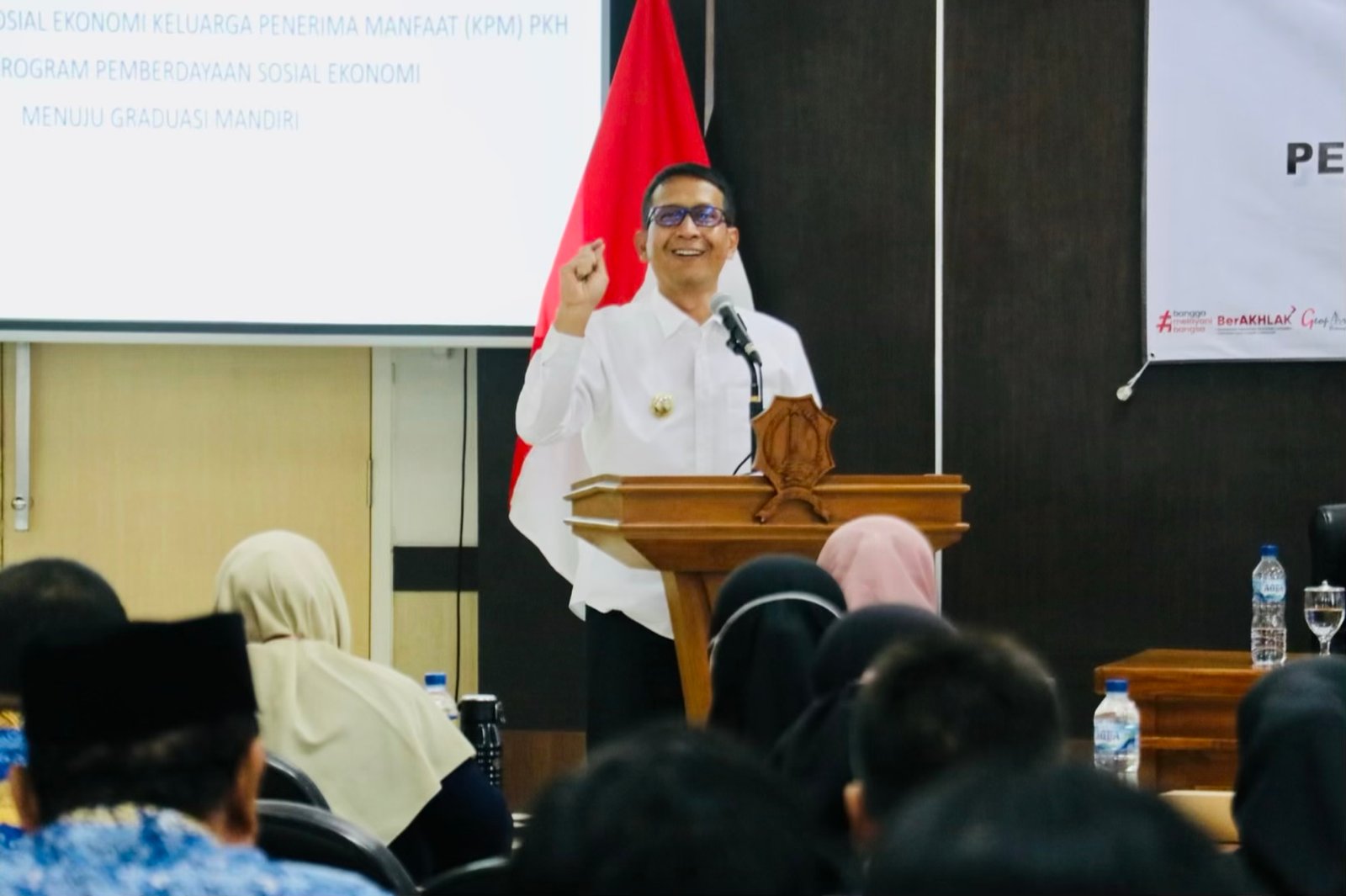 1AB5CDA7 EC0B 4EC3 A438 1050EF4D288C